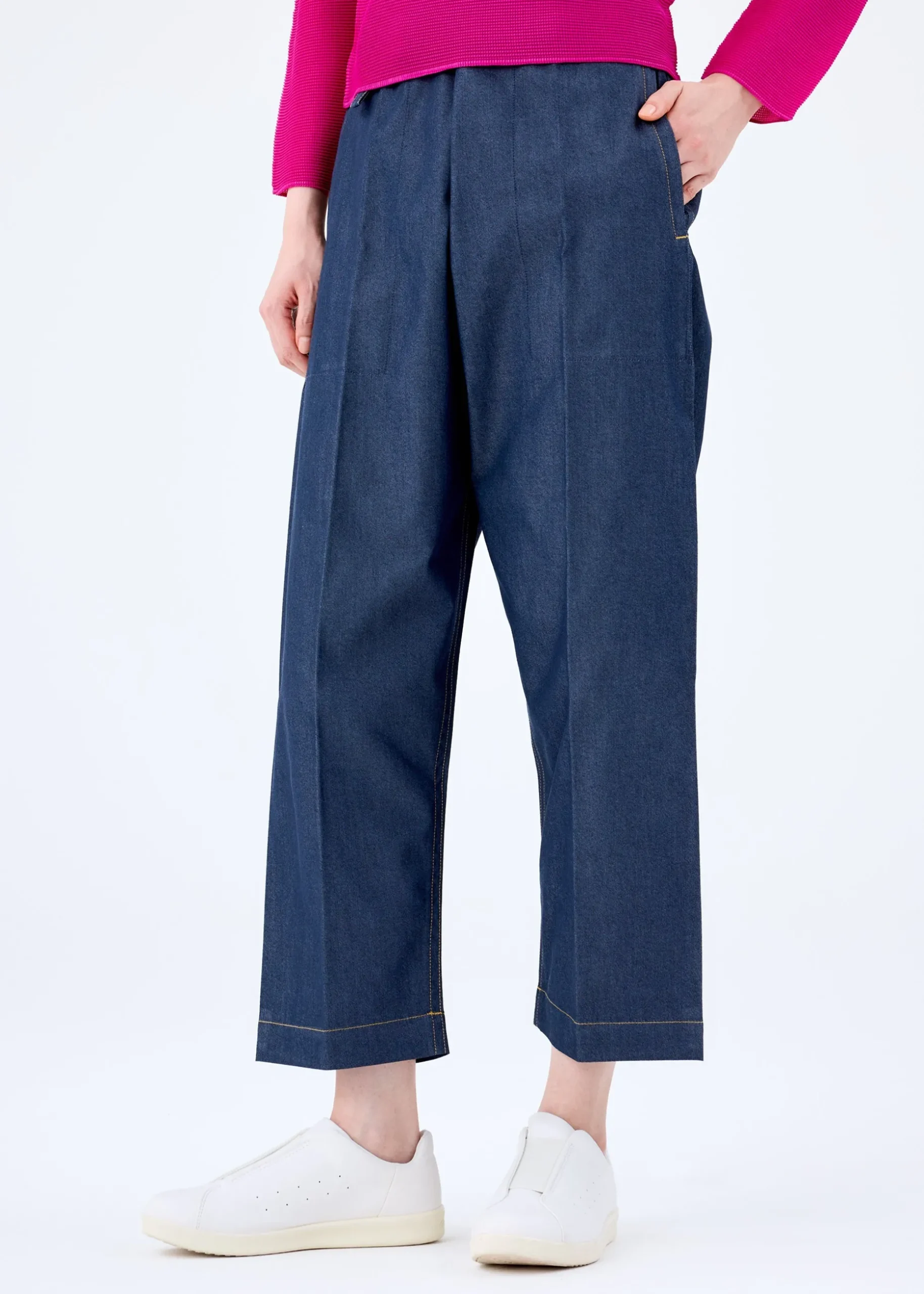 flat_denim_6-1.webp FLAT DENIM