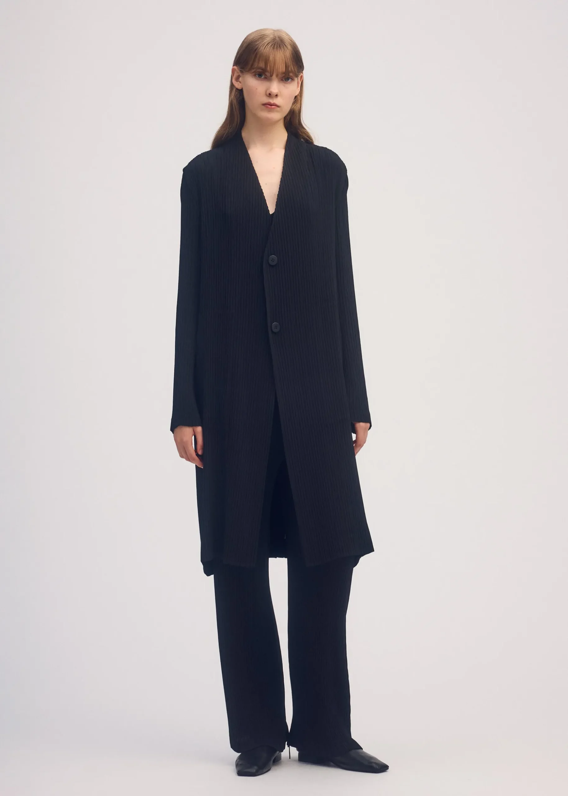 hatching_pleats_5.webp HATCHING PLEATS