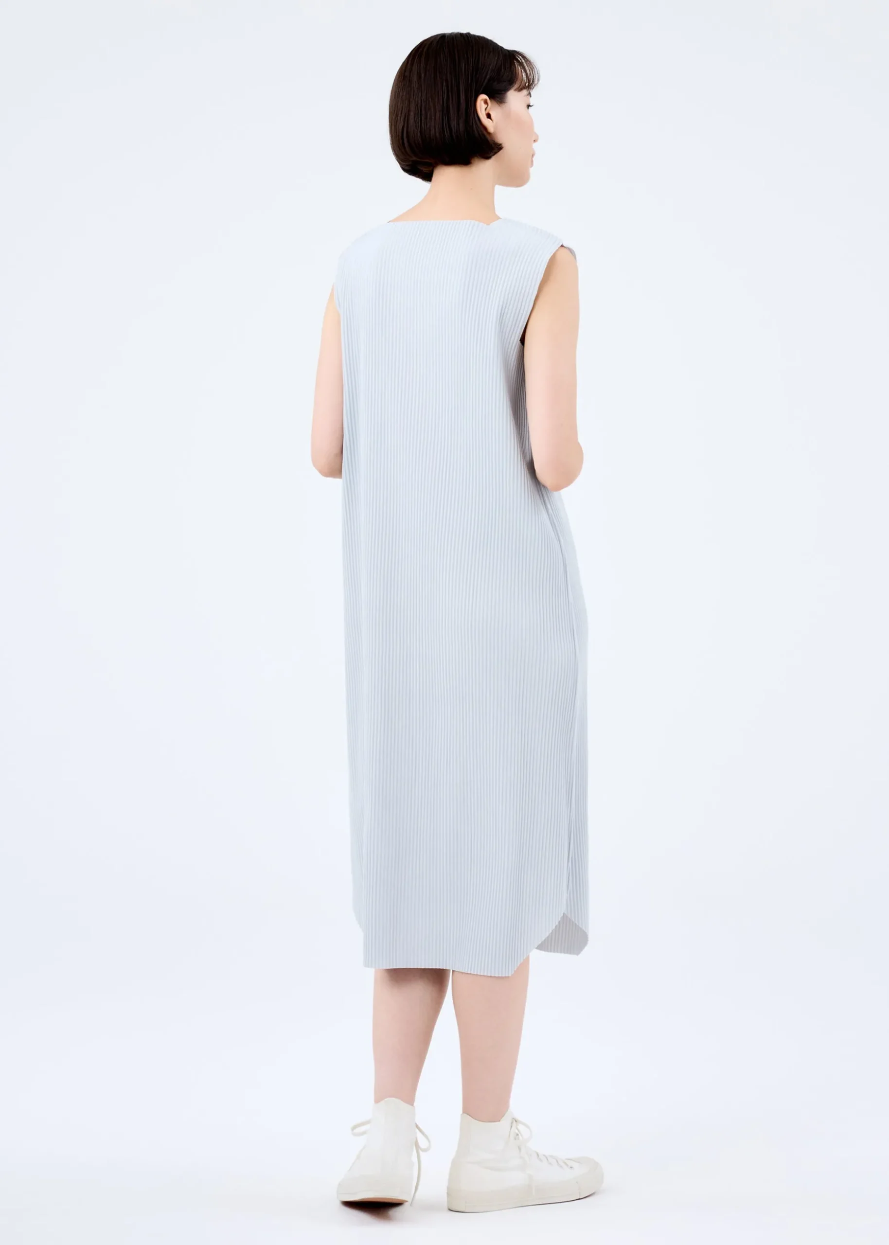 hexagon_pleats_6-1.webp HEXAGON PLEATS