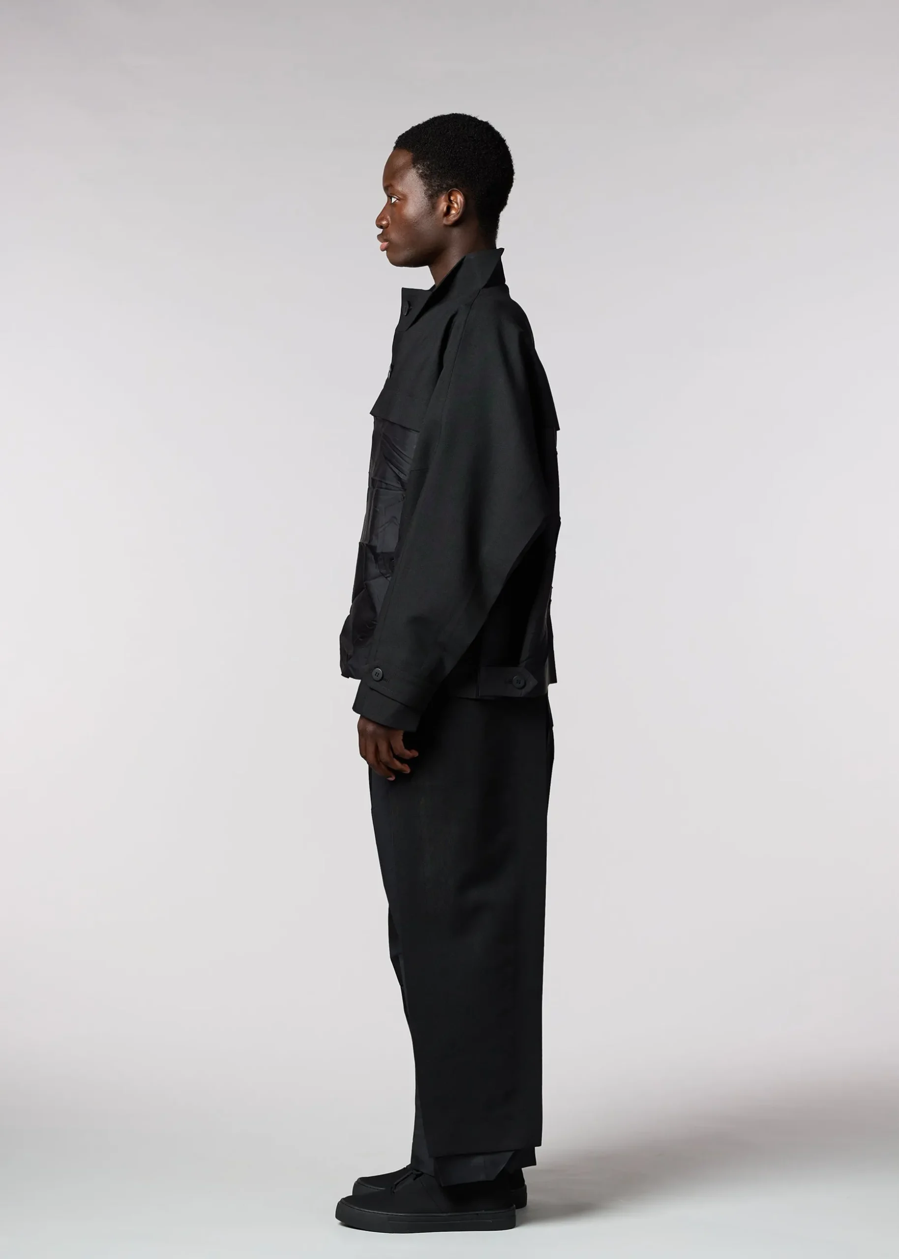 hiding_5-1.webp HIDING