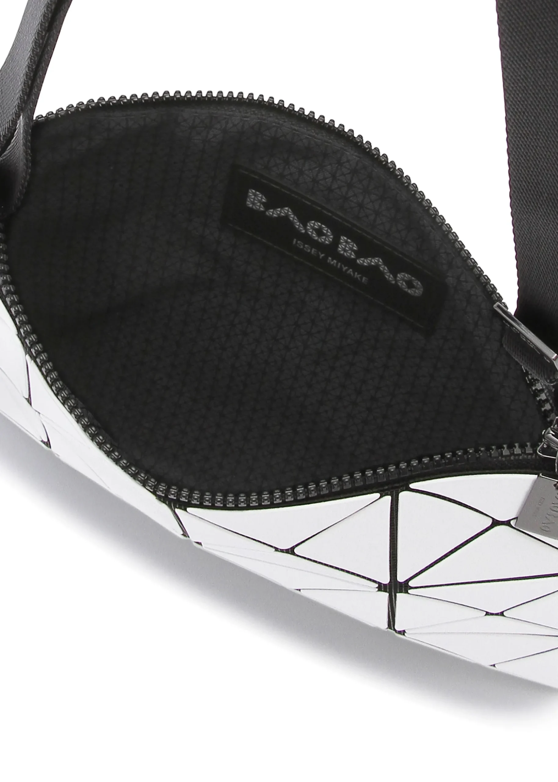 lucent_7-1.webp LUCENT