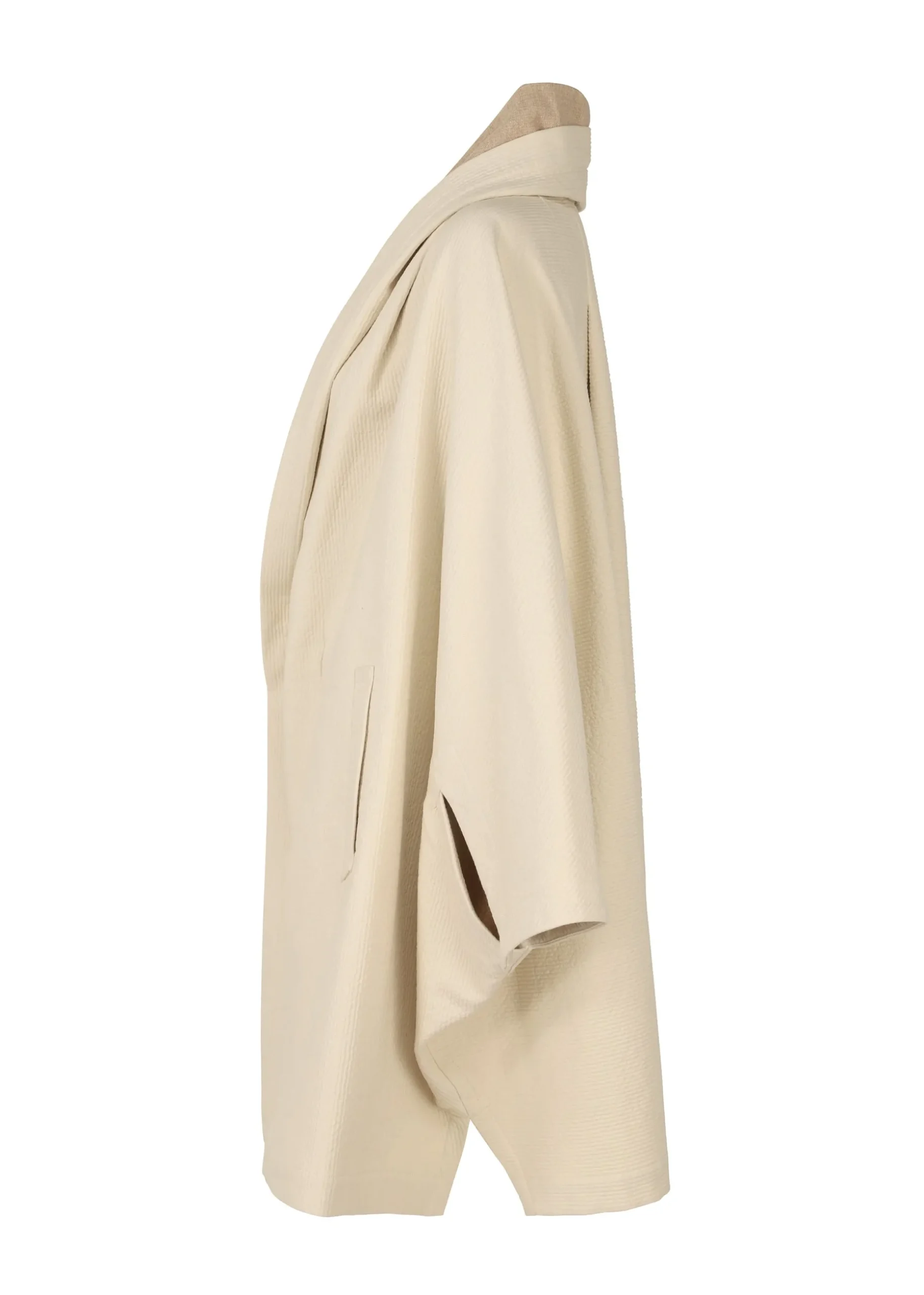 one_cloth_coat_4.webp ONE CLOTH COAT