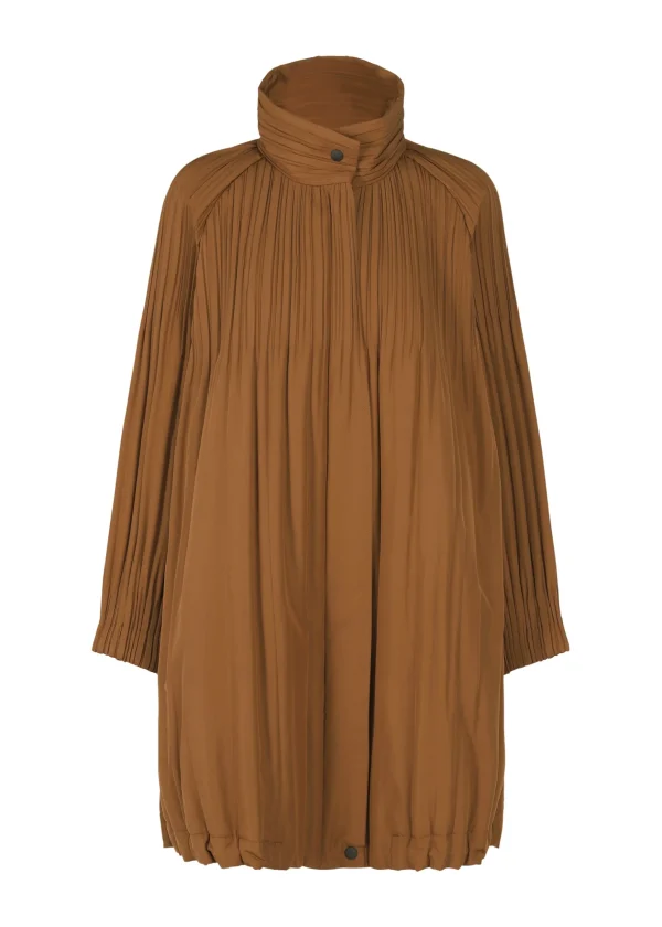 PADDED PLEATS COAT