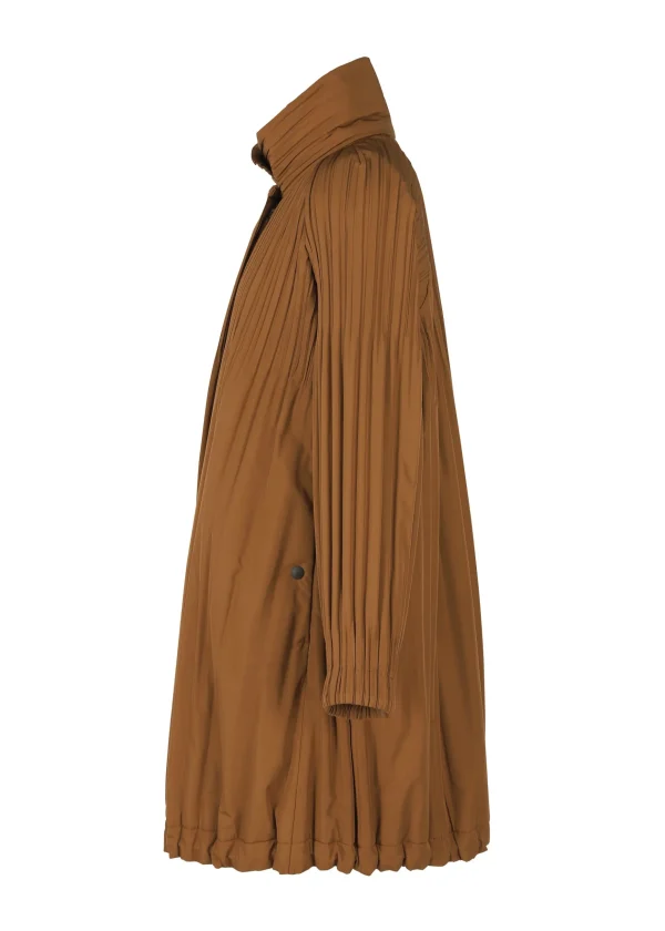 PADDED PLEATS COAT