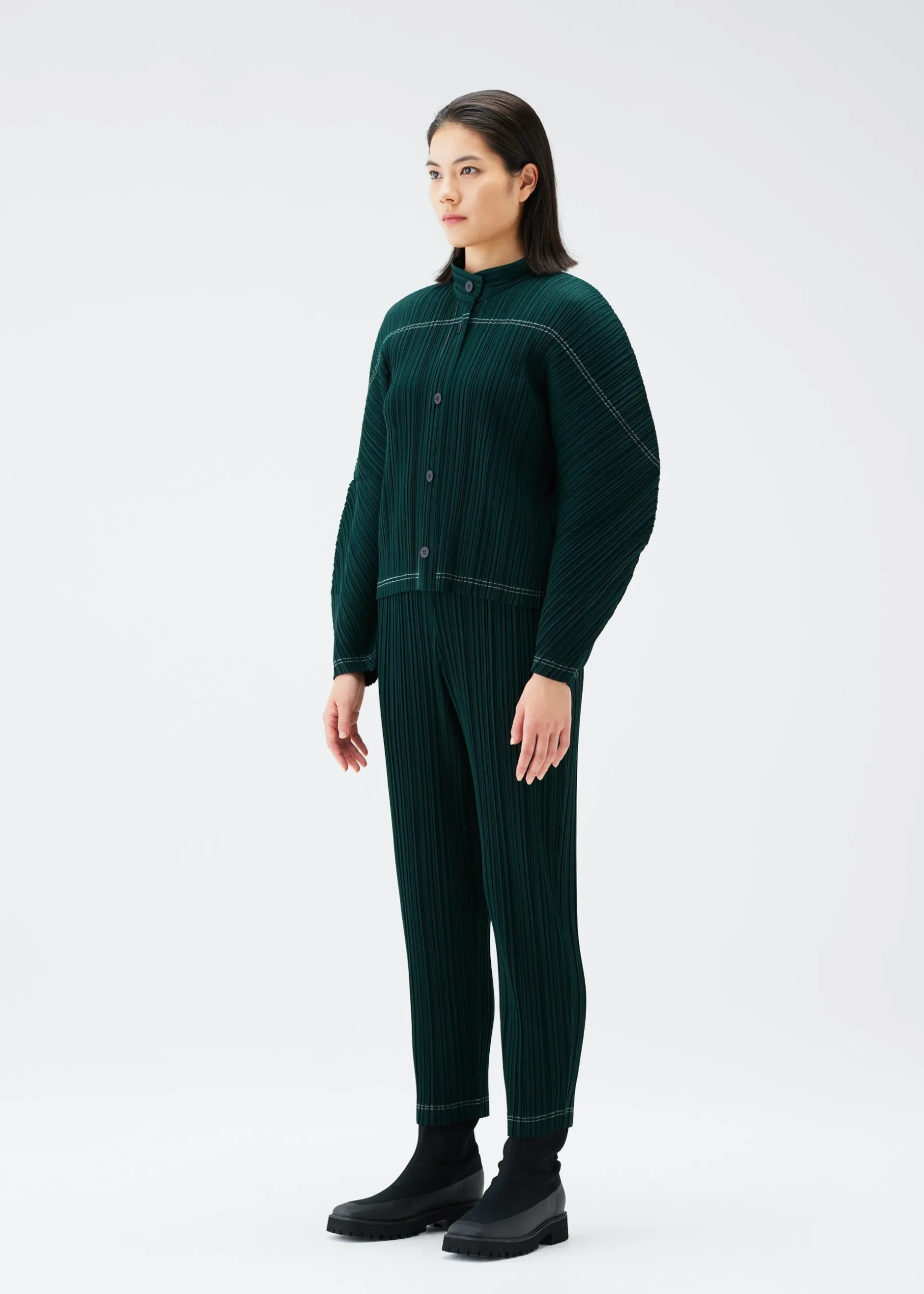 ramie_pleats_5-3.webp RAMIE PLEATS