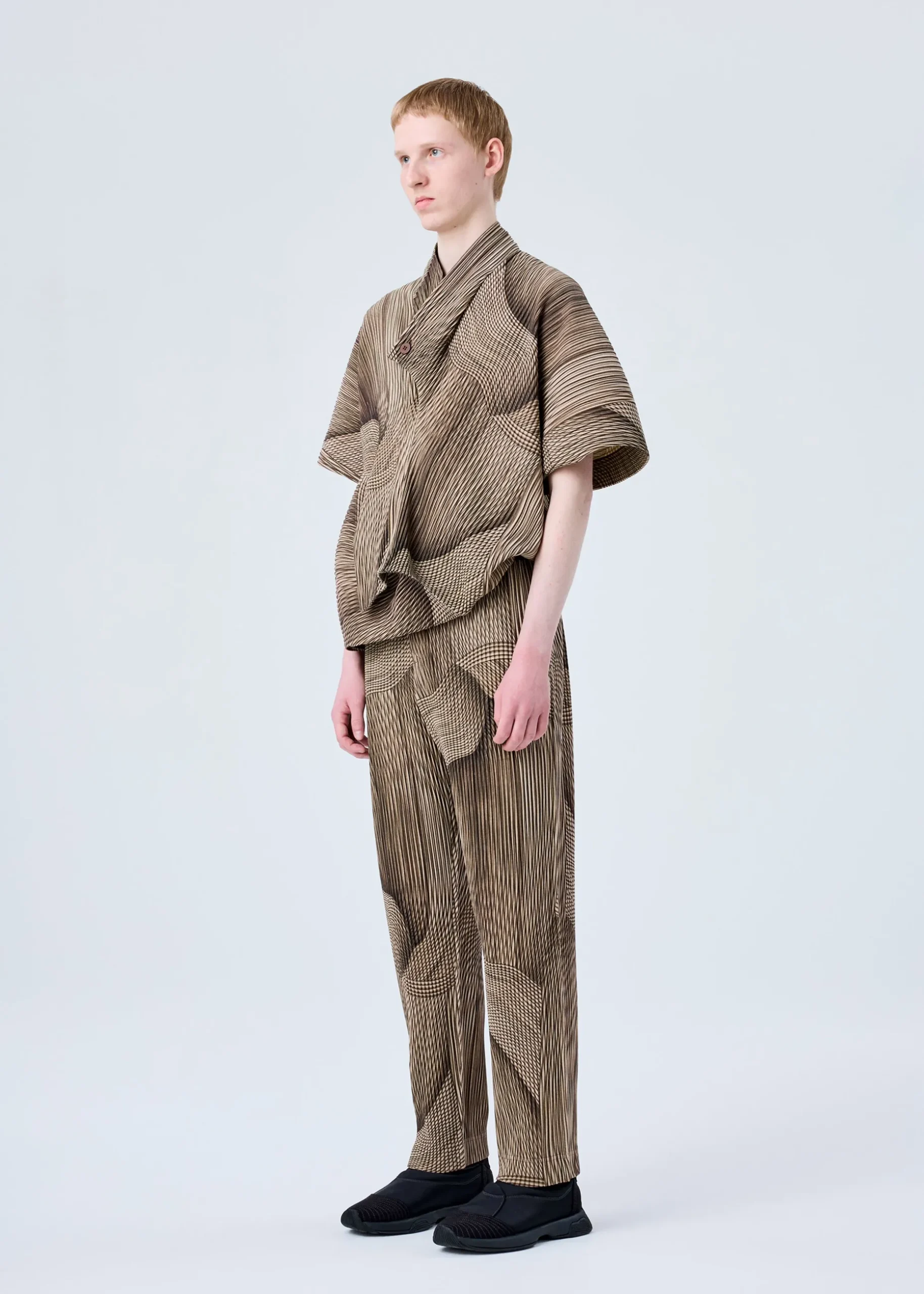 rb_all_over_pleats_8-1.webp RB_ALL OVER PLEATS