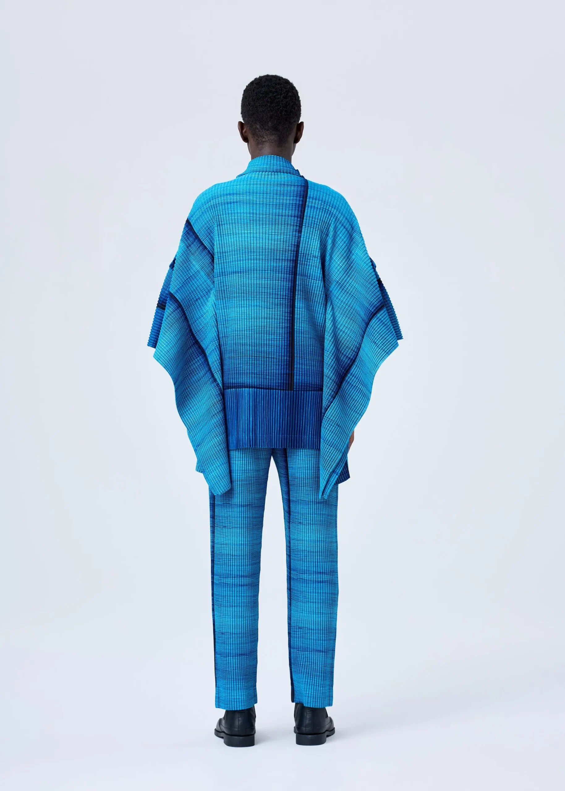 rb_all_over_pleats_9-2.webp RB_ALL OVER PLEATS