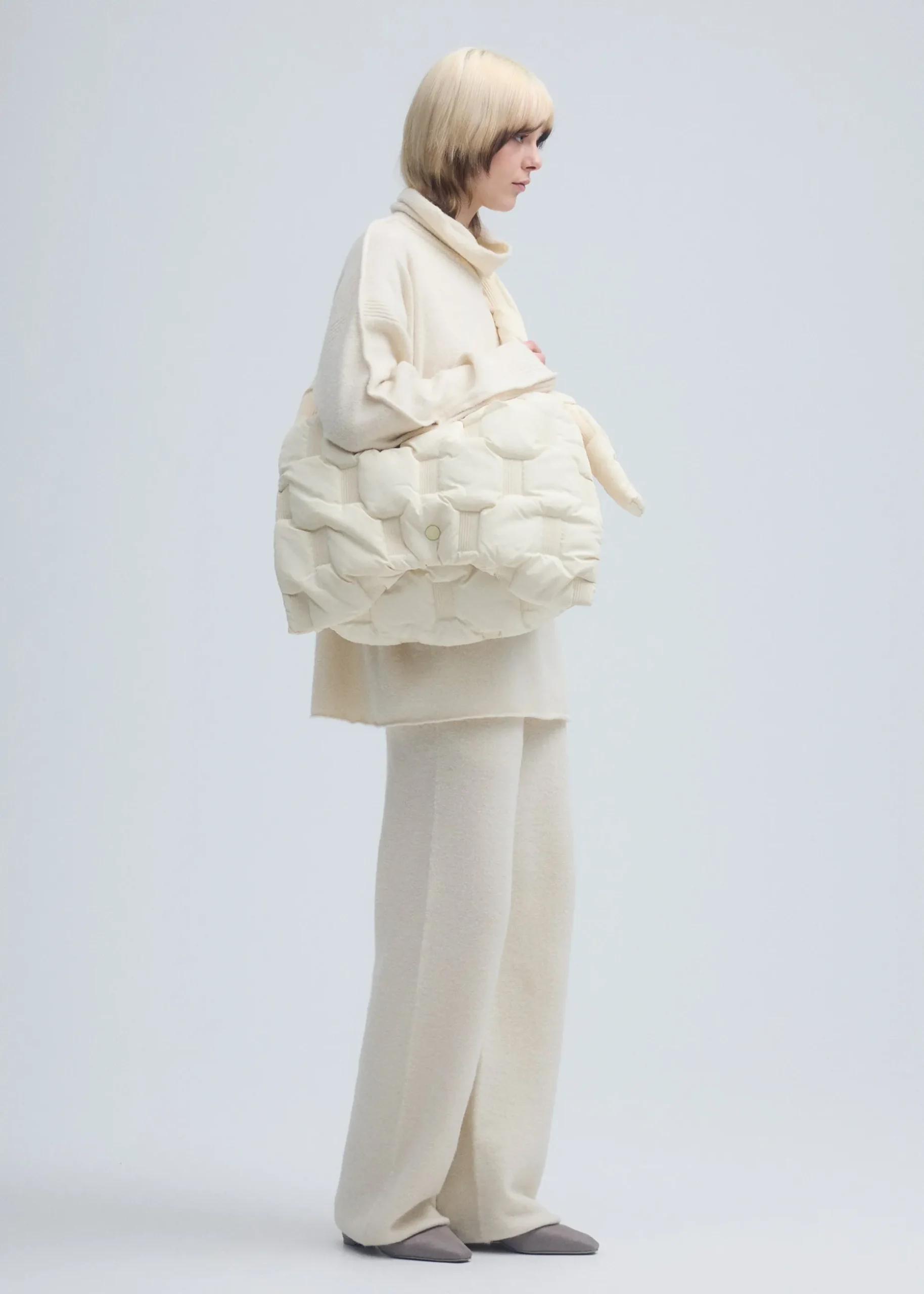 square_cushion_6.webp SQUARE CUSHION