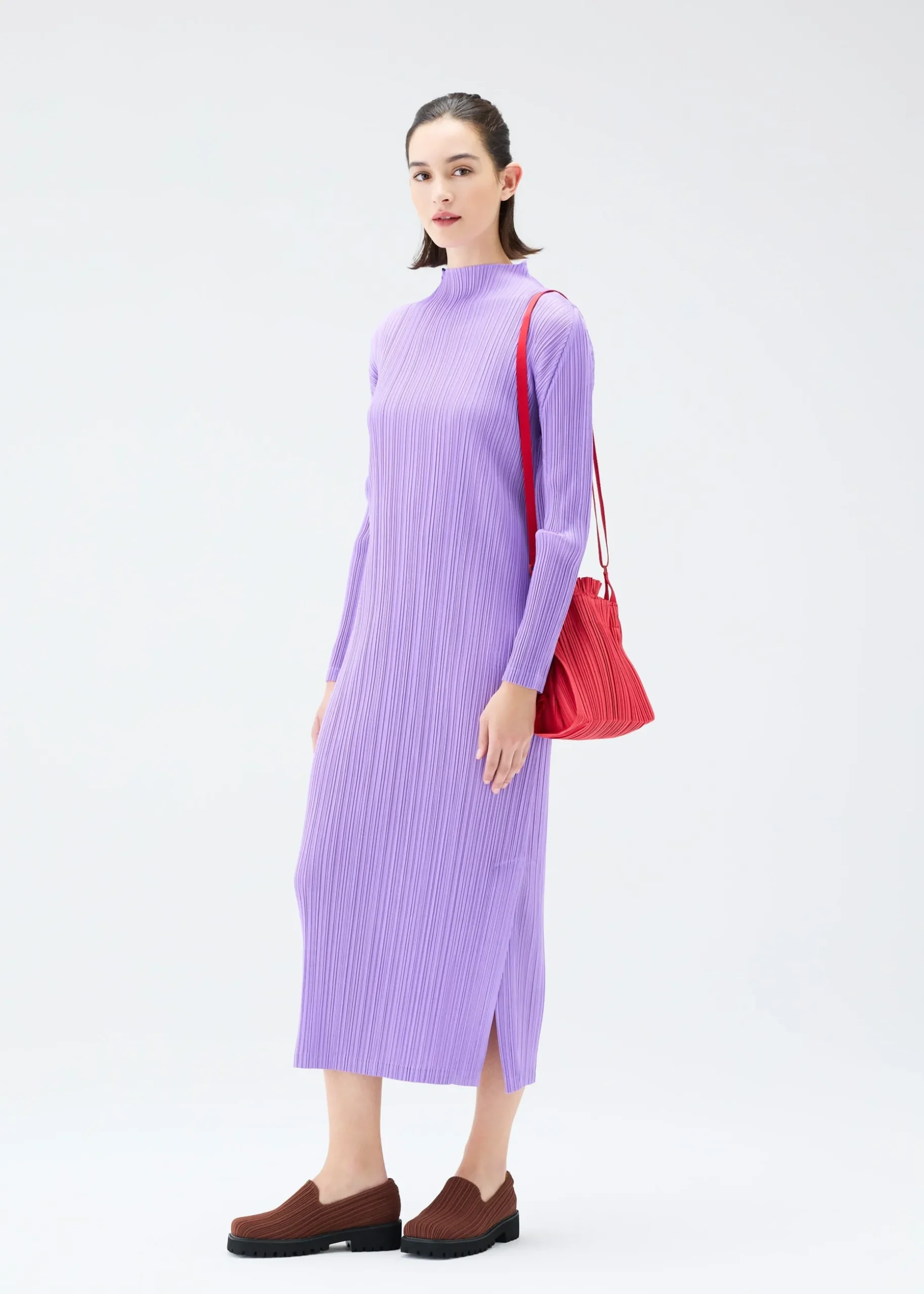 square_pleats_bag_7.webp SQUARE PLEATS BAG