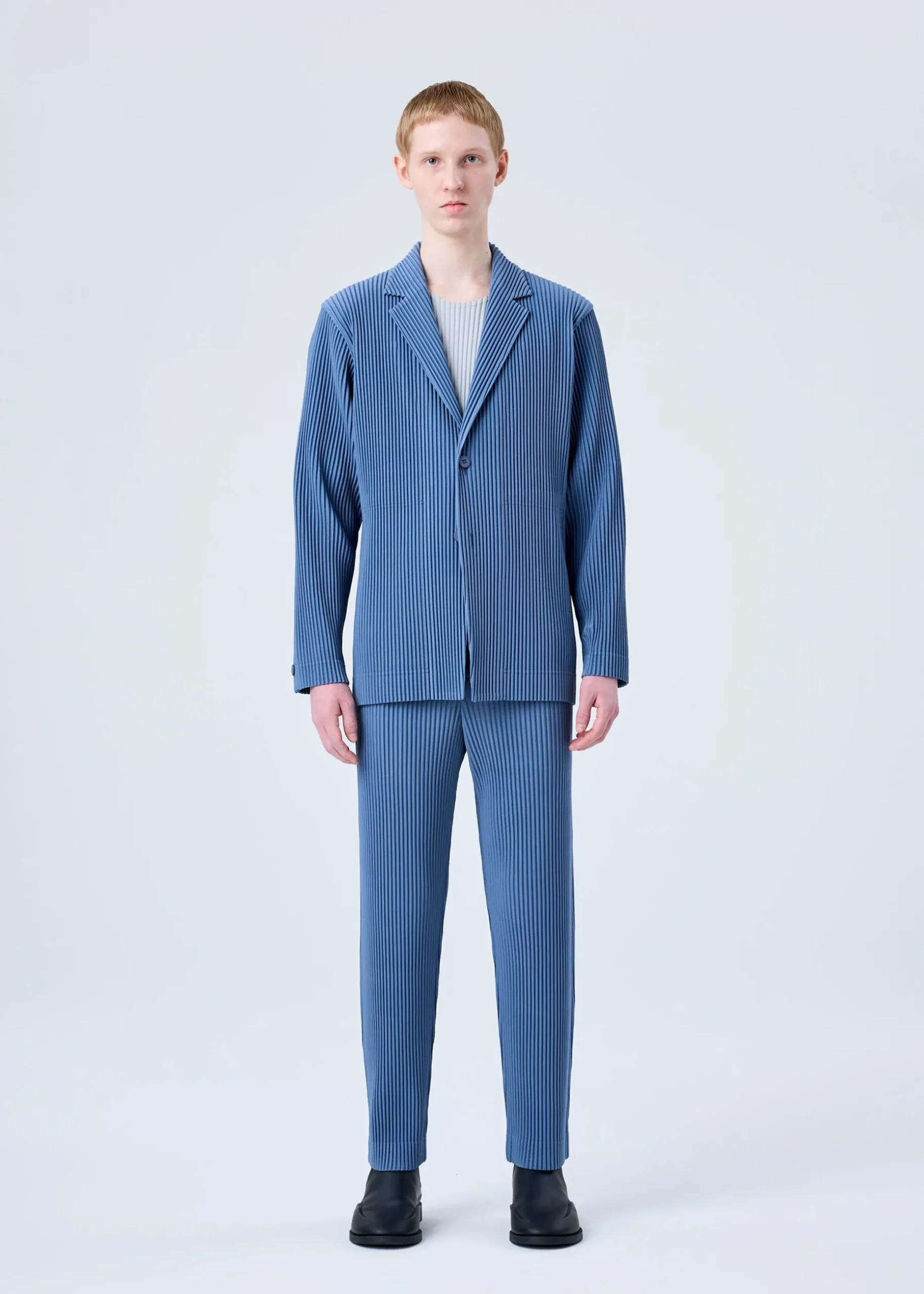 tailored_pleats__6-2.webp TAILORED PLEATS 1