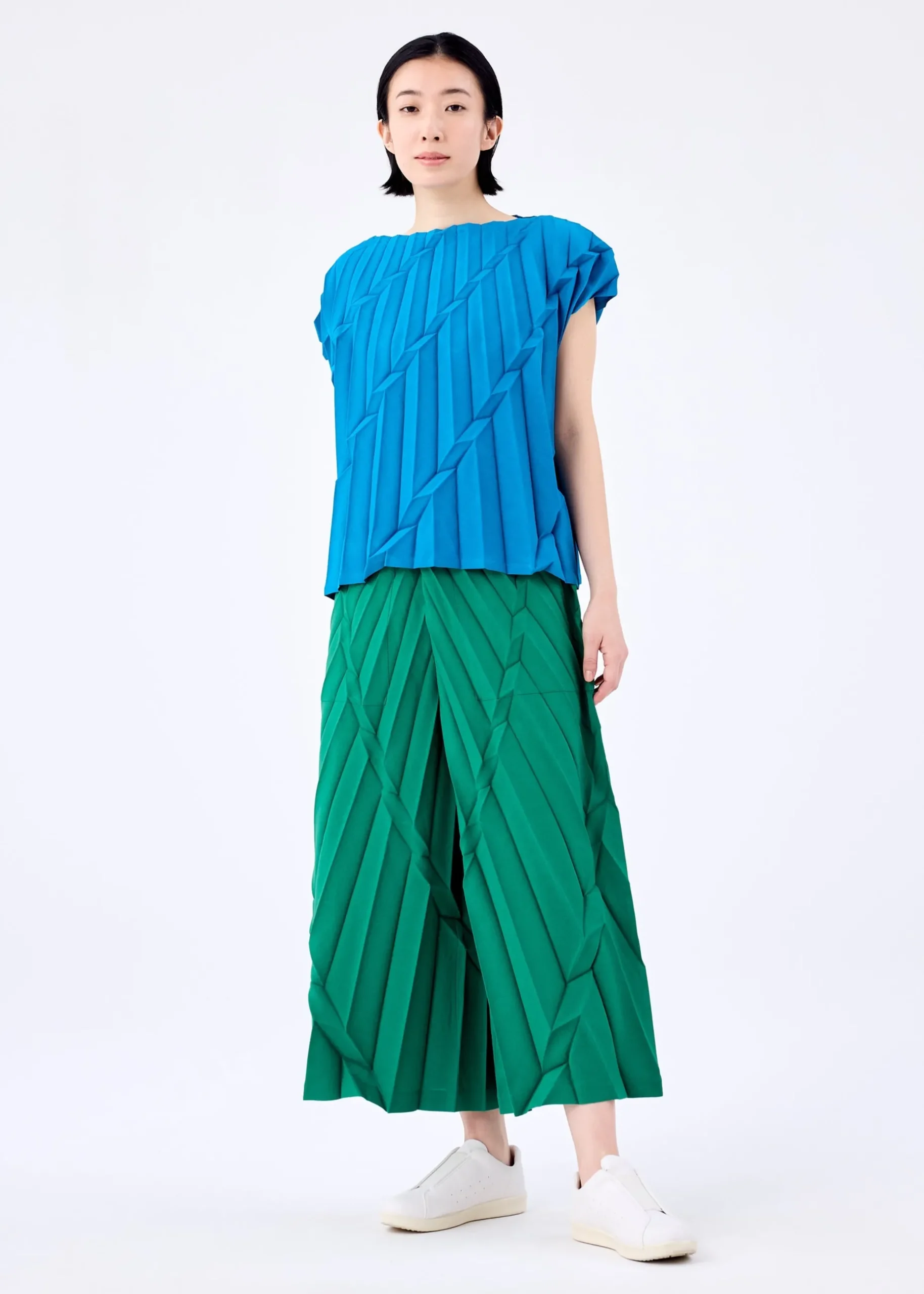 tree_pleats_4-1.webp TREE PLEATS