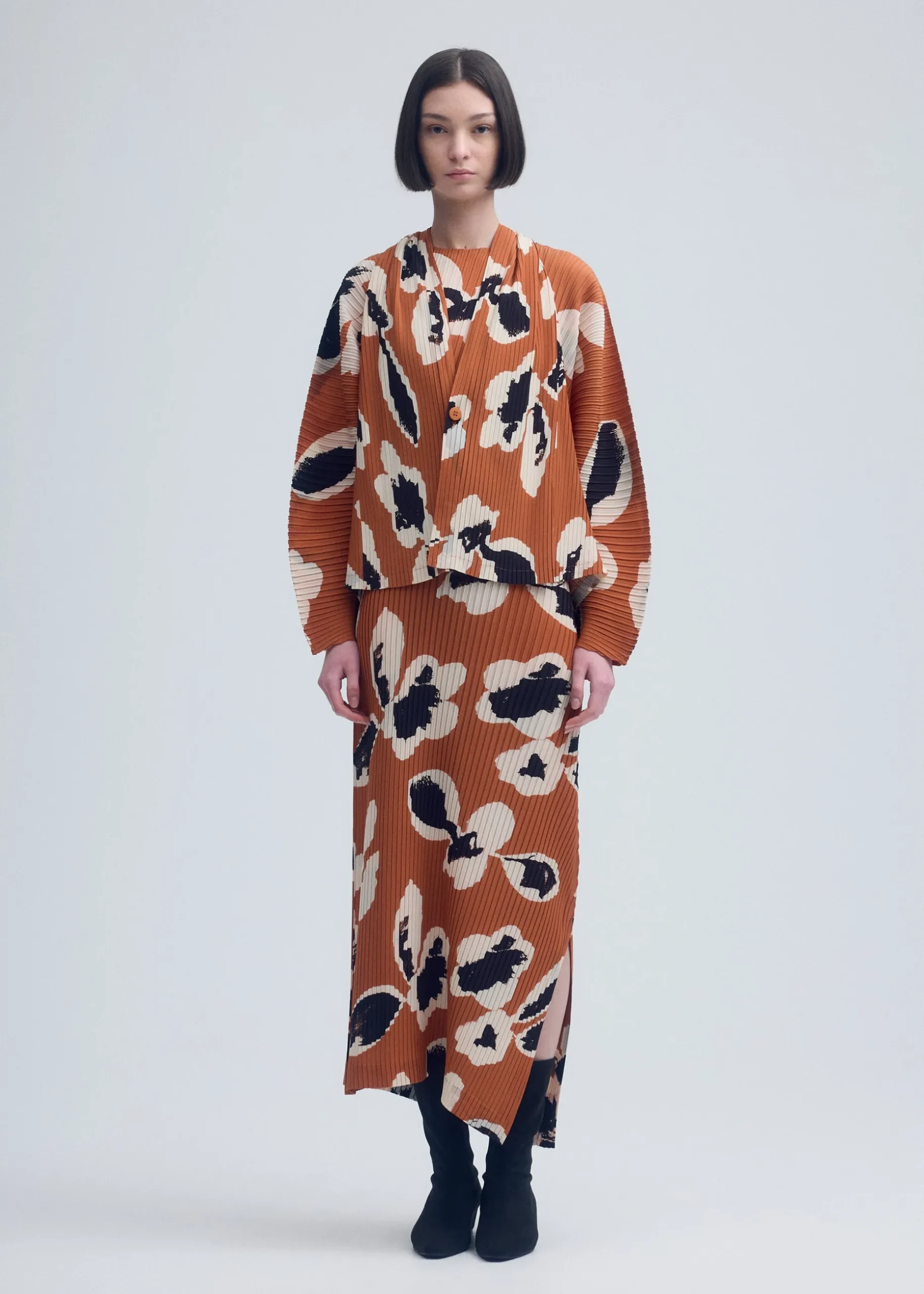 vigor_pleats_4.webp VIGOR PLEATS